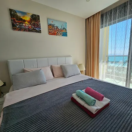 Tower Luxury 5 этаж Апартаменти